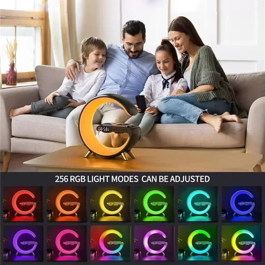 LED Smart Wake Up Light RGB Night Light with All-in-One Draadloze Oplaadstandaard met Alarm, Licht met Bluetooth-luidspreker