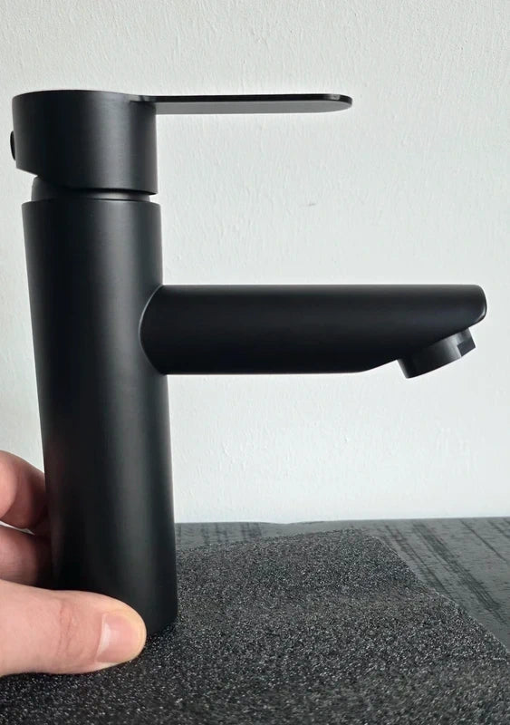 Design Badkamerkraan - Mat Zwart RVS Look - Mengkraan Warm/Koud